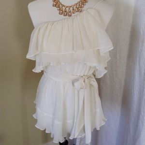 Off the Shoulder Ivory Darling Top🌞